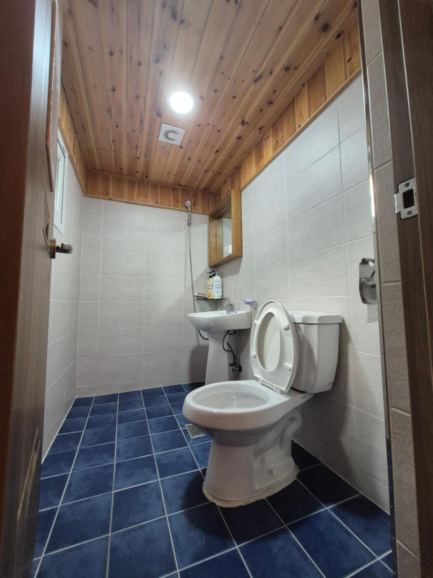 Jeonju Tosarang Guesthouse Oda fotoğraf